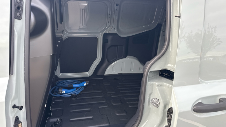 Ford Transit Courier E-Transit Courier 100kW 43kWh Trend Van Auto